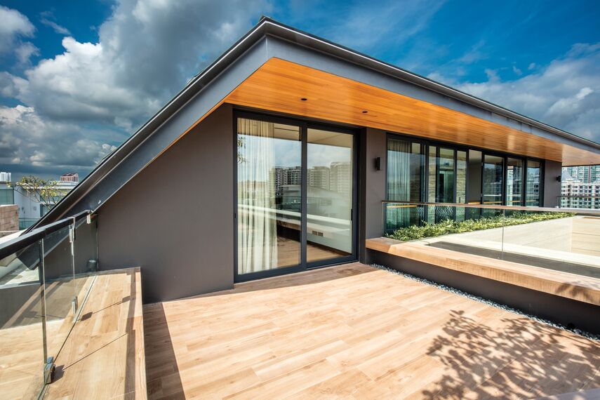 ConceptSystem 59 Fenêtres et CP 96 Coulissants - Villa 11 Sunridge Park situé àSingapour