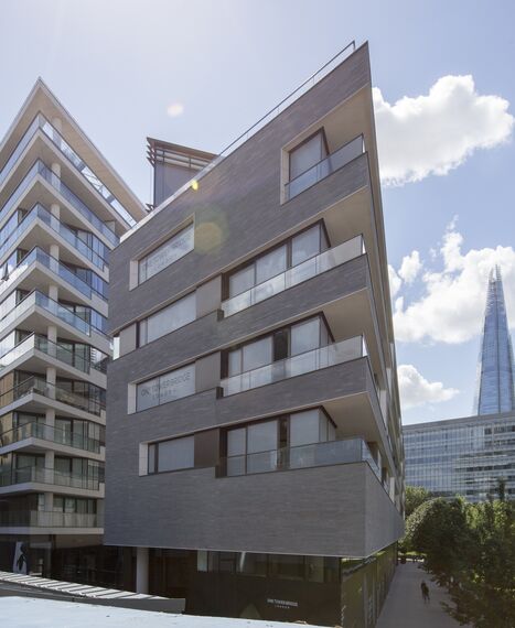 ConceptSystem 68 Windows, ConceptWall 60 Façades, ConceptPatio 130 Sliding & Folding, ConceptSystem 77 Windows, ConceptPatio 155 Sliding & Folding, ConceptSystem 77 Doors and ConceptWall 50 Façades - Apartmentcomplex One Tower Bridge located in London, United Kingdom