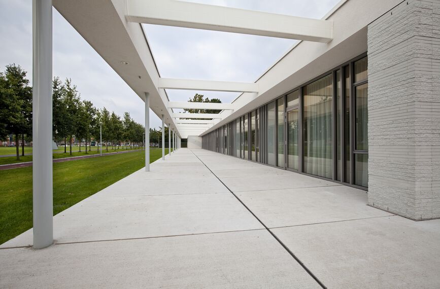 ConceptSystem 77 Doors, ConceptSystem 77 Windows and ConceptPatio 155 Sliding & Folding - School MFA De Heerd located in Heerde, The Netherlands