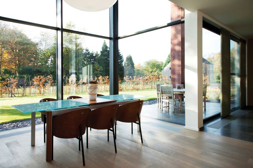 ConceptPatio 130 Coulissants, ConceptSystem 77 Portes, ConceptWall 50 Murs rideaux et CS 77 Panel Door Portes - House Private House Sint-Niklaas 2 situé à Sint-Niklaas, Belgique