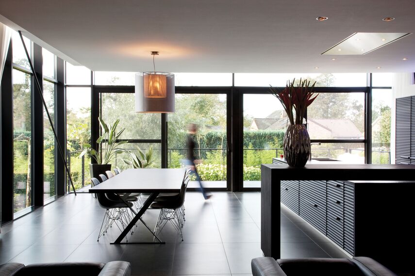 Mosquito Produits Périphériques, ConceptSystem 68 Fenêtres et CP 96 Coulissants - House Private House Ciney 1 situé à Ciney, Belgique