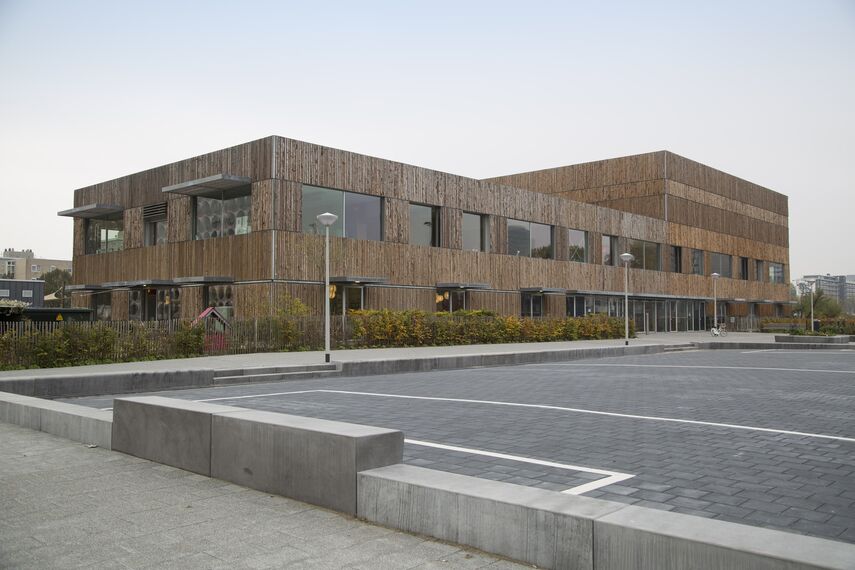 SlimLine 38 Windows - Boarding school Children's Campus Zuidas located in Amsterdam, The Netherlands