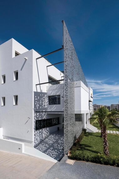 EcoSystem 45Pa Fenêtres, ConceptWall 50 Murs rideaux, ConceptSystem 77 Portes et ConceptPatio 45Pa Coulissants - Wevioo situé à Tunis, Tunisie
