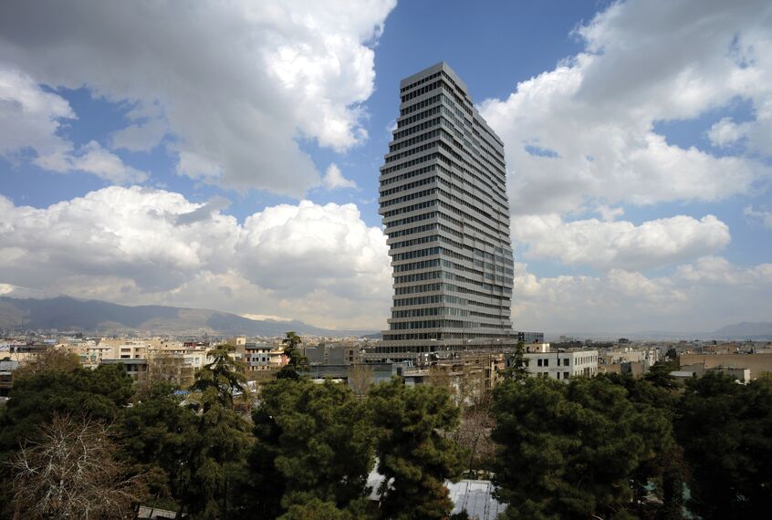 ConceptWall 60 Murs rideaux, ConceptSystem 68 Fenêtres et Ventalis Produits Périphériques - Office building Jaam Tower situé à Tehran, Iran