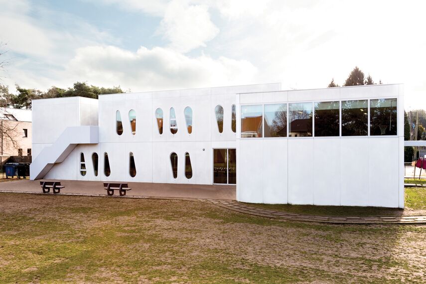 ConceptSystem 68 Portes et ConceptSystem 68 Fenêtres - School Basisschool 't Egeltje situé à Mol, Belgique