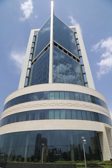 Office building Sofaz Tower situé à Baku, Azerbaïdjan