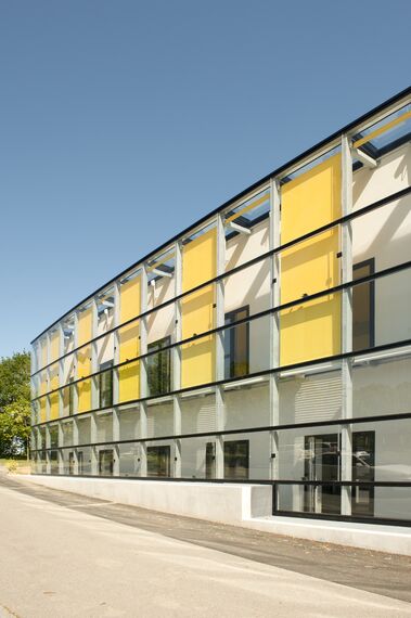 ThermoSystem 57 Fenêtres et CW 50-FV Murs rideaux - College/University University 'Ecole Normale Supérieure de Cachan' (ENS) situé àFrance