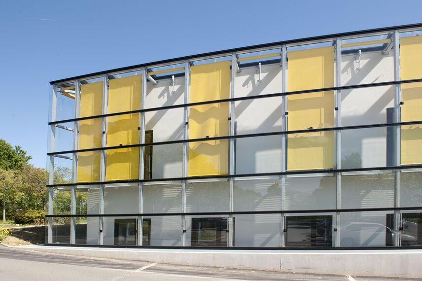 ThermoSystem 57 Fenêtres et CW 50-FV Murs rideaux - College/University University 'Ecole Normale Supérieure de Cachan' (ENS) situé àFrance