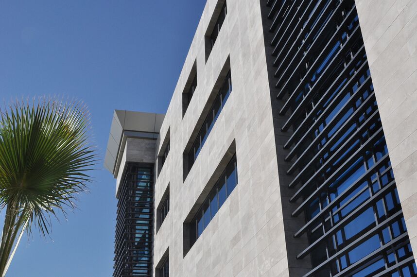 ConceptWall 50 Murs rideaux, ConceptSystem 77 Portes, ConceptSystem 77 Fenêtres, CW 86 Standard Murs rideaux et CW 86-EF Murs rideaux - German Embassy situé à Tunis, Tunisie