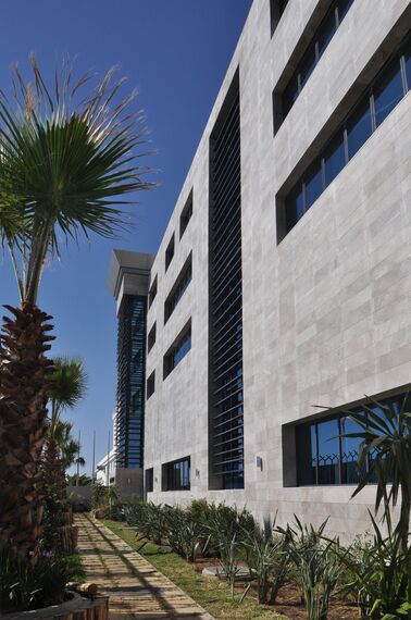ConceptWall 50 Murs rideaux, ConceptSystem 77 Portes, ConceptSystem 77 Fenêtres, CW 86 Standard Murs rideaux et CW 86-EF Murs rideaux - German Embassy situé à Tunis, Tunisie