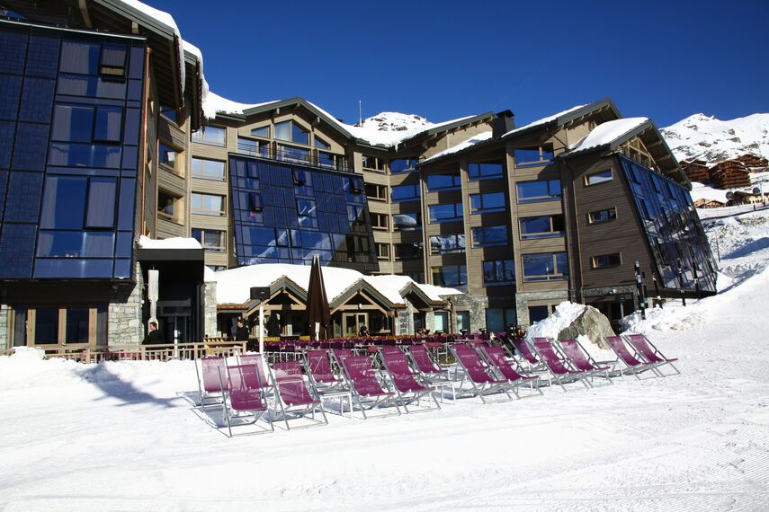 CW 60-Solar Murs rideaux - Hotel Altapura situé à Val Thorens, France