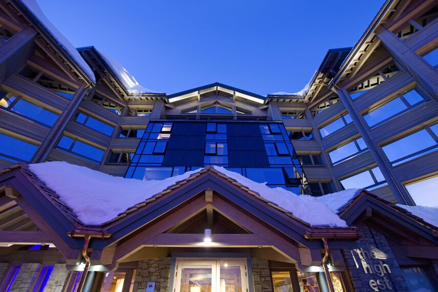 CW 60-Solar Façades - Hotel Altapura located in Val Thorens, France