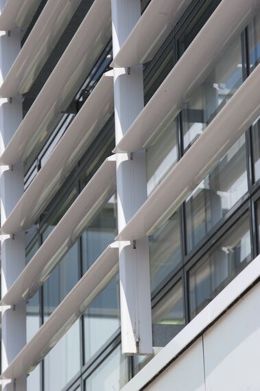 ConceptDoor 50 Portes, BriseSoleil 100 Brise Soleil et XS 50 Fenêtres - Boarding school Lycée Agricole LAVAL (boarding school) situé àFrance