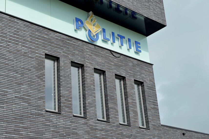 ConceptWall 60 Murs rideaux - Fire station Regional Fire Station and Police Office situé à Drachten, les Pays-Bas