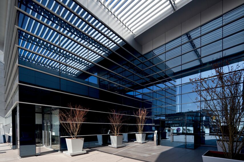 EcoSystem 50 Portes, ConceptSystem 77 Fenêtres, ConceptSystem 77 Portes, EcoSystem 50 Fenêtres et ConceptWall 50 Murs rideaux - Ferbocar situé à Madrid, Espagne