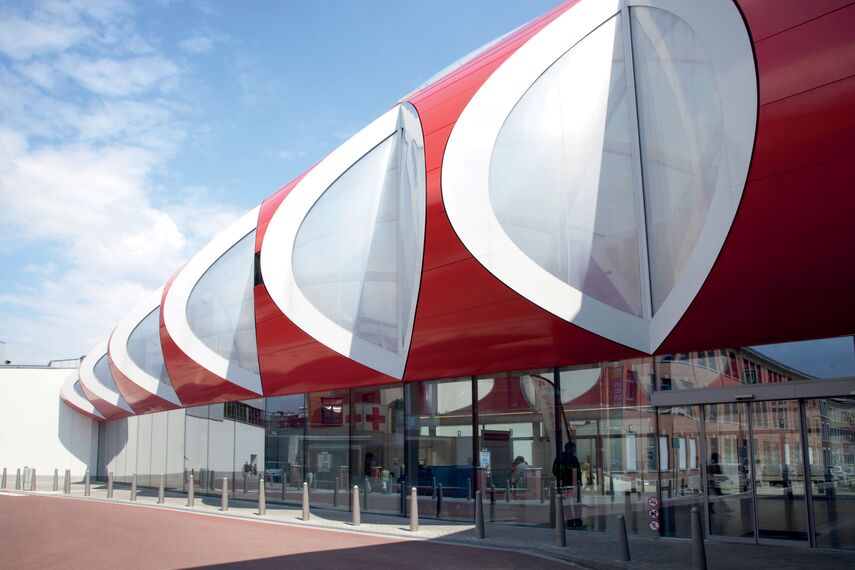 ConceptWall 50 Murs rideaux et CW 50-SC Murs rideaux - Shopping centre Médiacité situé à Luik, Belgique