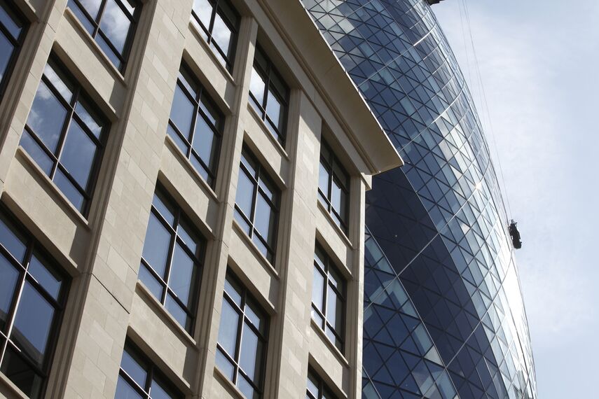 CS 38-SL Systèmes annulés, CS 38-SL Systèmes annulés, ConceptWall 50 Murs rideaux et ConceptSystem 68 Portes - Office building 50 St Mary's Axe situé à London, Royaume-Uni