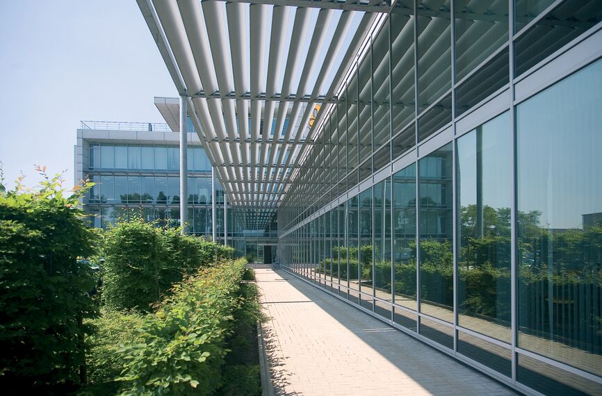 BriseSoleil 100 Brise Soleil et ConceptWall 50 Murs rideaux - Office building MSC situé à Antwerp, Belgique
