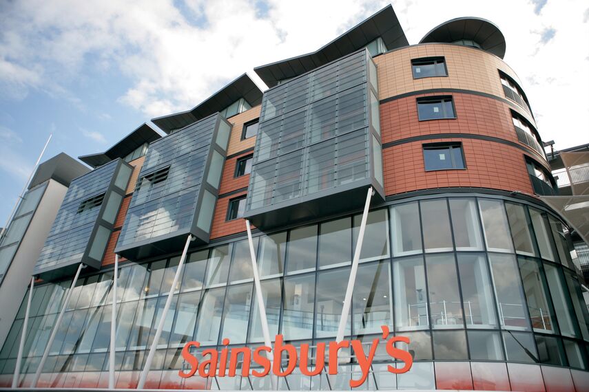 ConceptWall 50 Murs rideaux - Complexe immobilier Sainsbury's Maidenhead situé à Maidenhead, Royaume-Uni