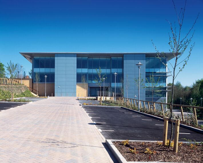 ConceptWall 50 Murs rideaux - Office building Vertex (Chineham Court) situé à Basingstoke, Royaume-Uni