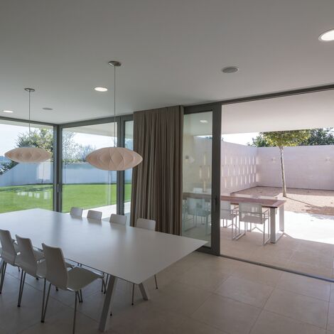 ConceptPatio 130 Coulissants, ConceptSystem 77 Fenêtres, ConceptSystem 77 Portes et ConceptWall 50 Murs rideaux - Villa Buftea Residence situé à Buftea, Roumanie