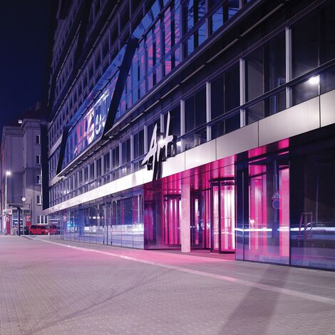 CS 86-HI (c) Systèmes annulés et ConceptWall 50 Murs rideaux - Office building ArtGen situé à Prague, République tchèque