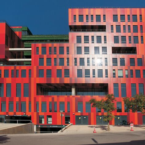 CS 86-HI (c) Systèmes annulés et CW 50-SC Murs rideaux - Business center Lapishan situé à Istanbul, Turquie