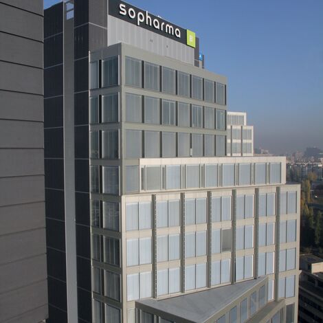 CS 86-HI (c) Systèmes annulés, CW 86 Standard Murs rideaux et CW 86-EF Murs rideaux - Business center Sopharma Litex Business Towers situé à Sofia, Bulgarije