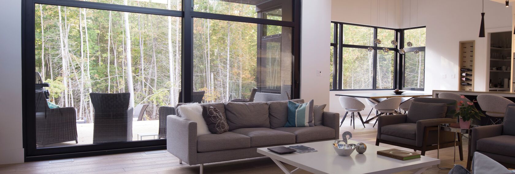 ConceptWall 50 Façades and ConceptSystem 77 Windows - Forest View Residence located inCanada