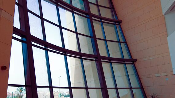 ConceptWall 50 Murs rideaux - Al Jawhara Center situé à Salmaniya, Bahreïn