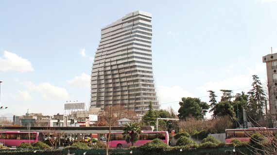 ConceptWall 60 Murs rideaux, ConceptSystem 68 Fenêtres et Ventalis Produits Périphériques - Office building Jaam Tower situé à Tehran, Iran