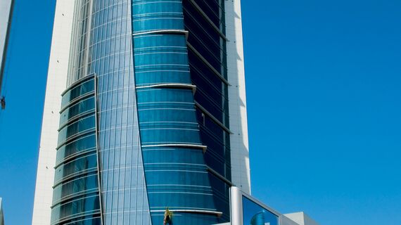ConceptWall 50 Murs rideaux - Office building Platinum Tower situé à Seef Area, Bahreïn
